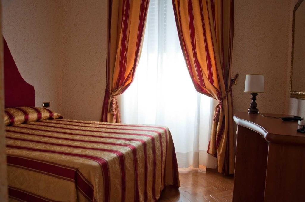 Hotel Brignole Genoa Phòng bức ảnh