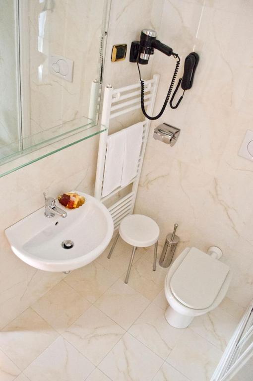 Hotel Brignole Genoa Phòng bức ảnh
